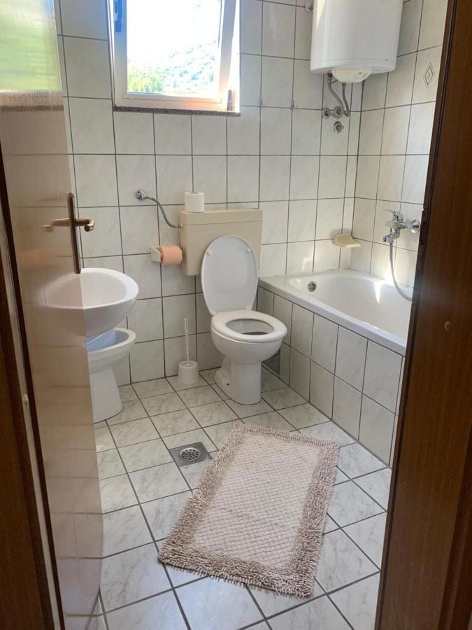 Apartman Adriana โปดาซา ภายนอก รูปภาพ